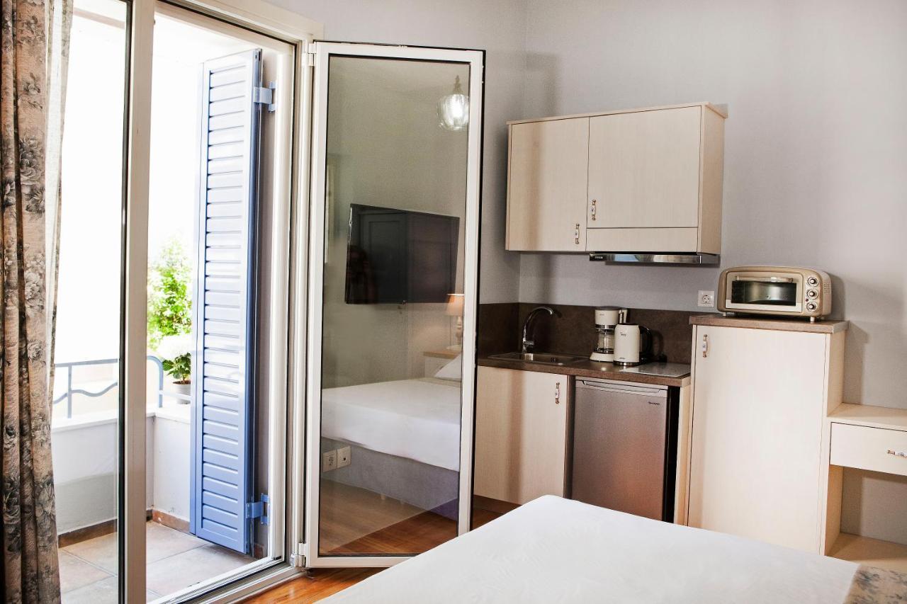 אתונה Lovely 1St Fl. Apt, With Balcony In Pagrati מראה חיצוני תמונה